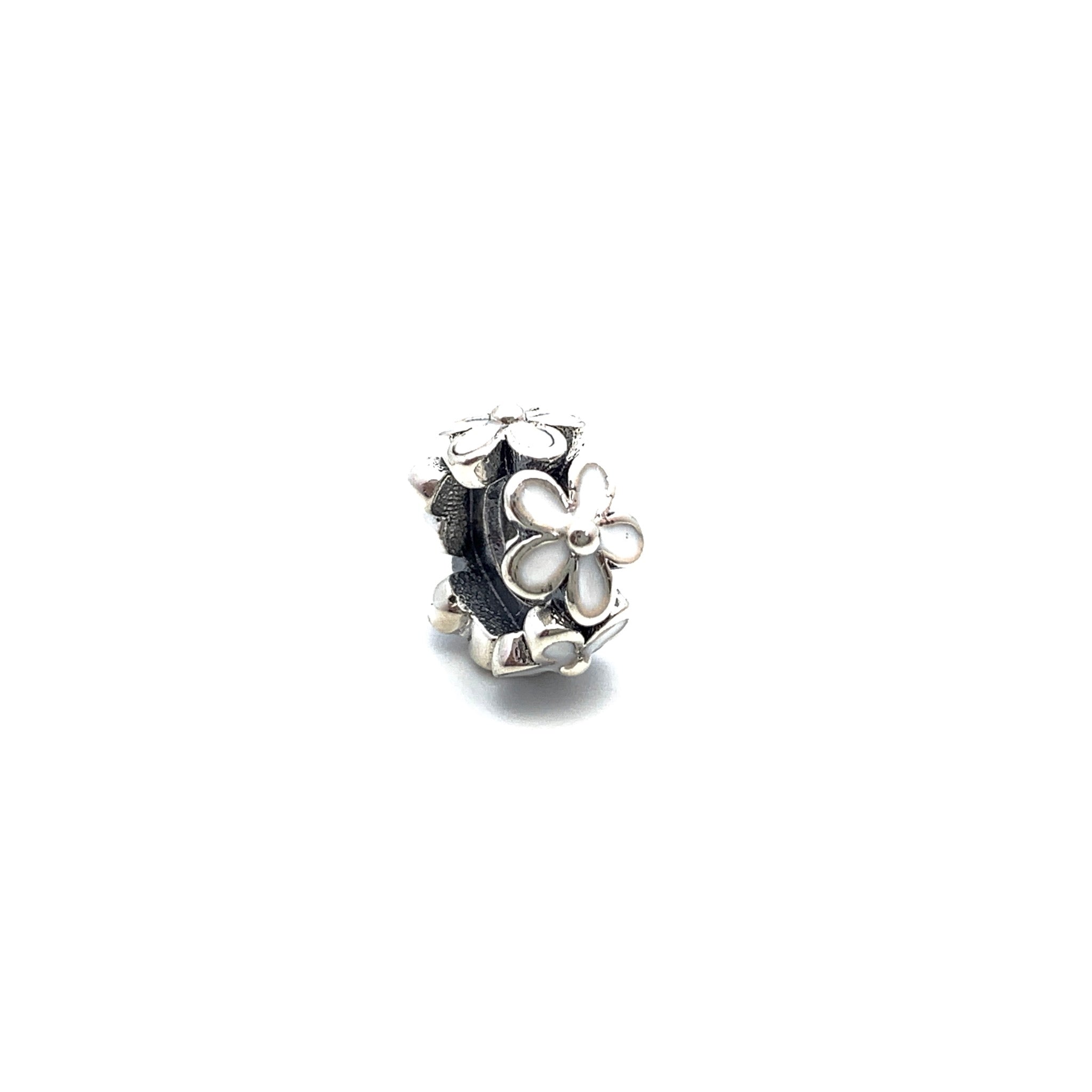 Daisy Crown Spacer - Stone Heart 