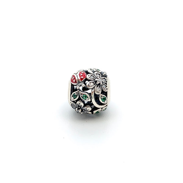 Ladybird in Garden Bead - Stone Heart 