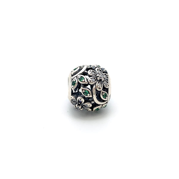 Ladybird in Garden Bead - Stone Heart 