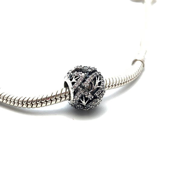 Luscious Leaves Charm Bead - Stone Heart 