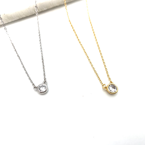 Necklace with Solitaire Stone - Stone Heart 