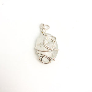 Wired Crystal Pendant Small - Stone Heart 
