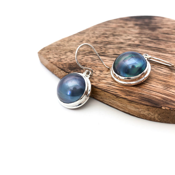 Mabé Pearl Bezel Hanging Earrings - Stone Heart 