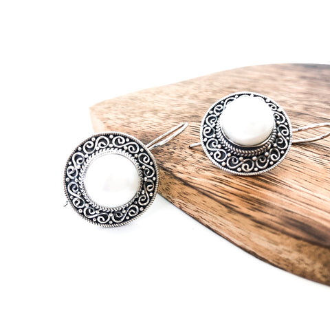 Mabé Pearl Scroll Earring - Stone Heart 